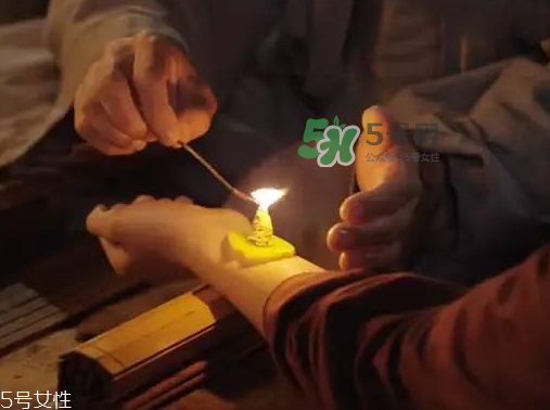 ?三伏天為什么要艾灸？?三伏天為什么要做灸？