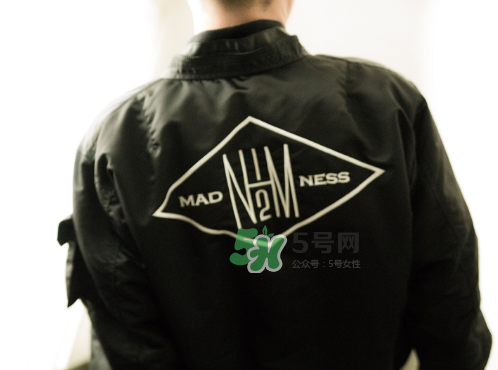 n.hoolywood與madness三周年聯名系列在哪買_什么時候發(fā)售？