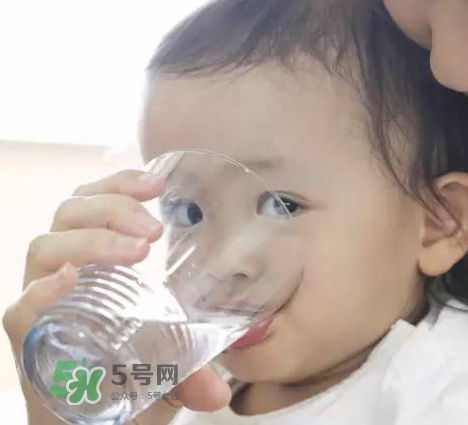 寶寶喝什么水好？寶寶喝哪種水好？