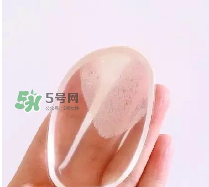 硅膠粉撲用哪一面？硅膠粉撲用法