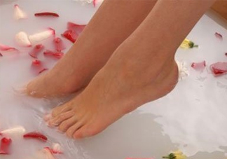 花椒水泡腳有什么功效？花椒水泡腳去濕氣嗎