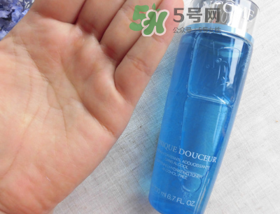 蘭蔻清瀅嫩膚水怎么樣？蘭蔻清瀅嫩膚水好用嗎？