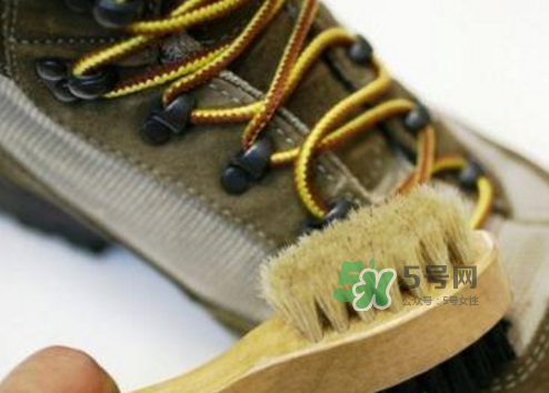 vetements與reebok聯(lián)名eomji表情運動鞋會發(fā)售嗎？