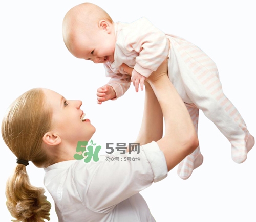 坐月子洗澡能搓澡嗎？坐月子洗澡注意事項