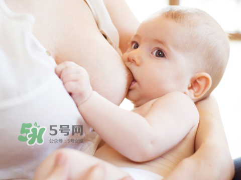 坐月子洗澡能搓澡嗎？坐月子洗澡注意事項