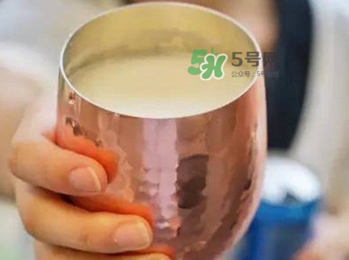 奶啤是酸奶的一種嗎？奶啤會(huì)不會(huì)醉？