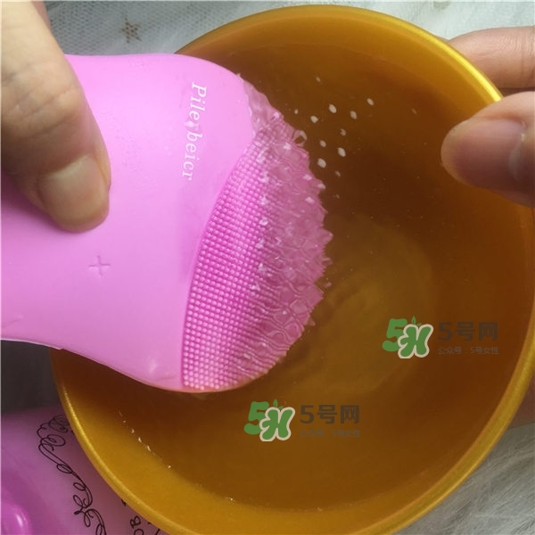 德國Pilerbeier派樂蓓和露娜潔面儀哪個好？有什么區(qū)別？