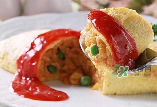 蛋包飯蛋皮需要加入什么？蛋包飯有什么營(yíng)養(yǎng)