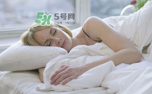 三伏天能曬被子嗎？三伏天曬被子好嗎？