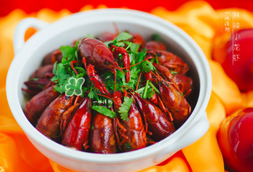 麻辣小龍蝦和西瓜能一起吃嗎？麻辣小龍蝦和西瓜一起吃會(huì)中毒嗎？