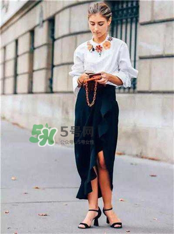 襯衣怎么扎進(jìn)褲子里？襯衣扎進(jìn)褲子里的時(shí)尚穿法