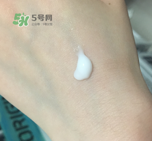 理膚泉晚安蜜怎么樣？理膚泉夜間修護(hù)乳好用嗎？