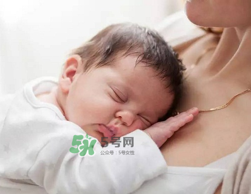 三伏天坐月子可以開(kāi)窗戶嗎？夏天坐月子能開(kāi)窗戶嗎？