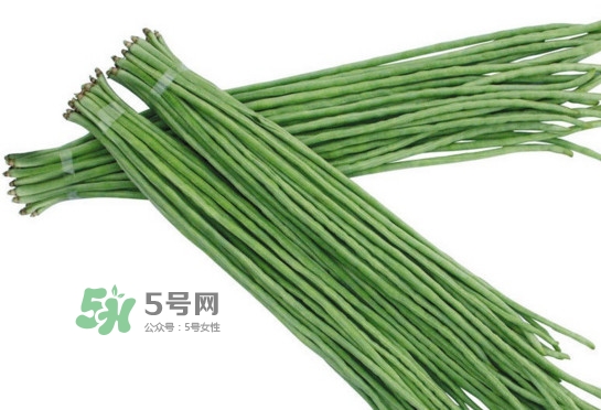 豇豆是什么樣的？豇豆是長豆角嗎？