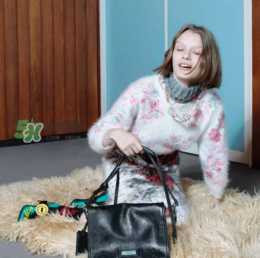 prada etiquette手袋尺寸多大？prada etiquette尺寸有幾種？