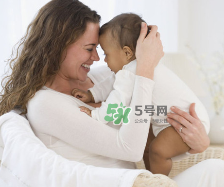 哺乳期上火對寶寶有什么影響？哺乳期上火會影響寶寶上火嗎？