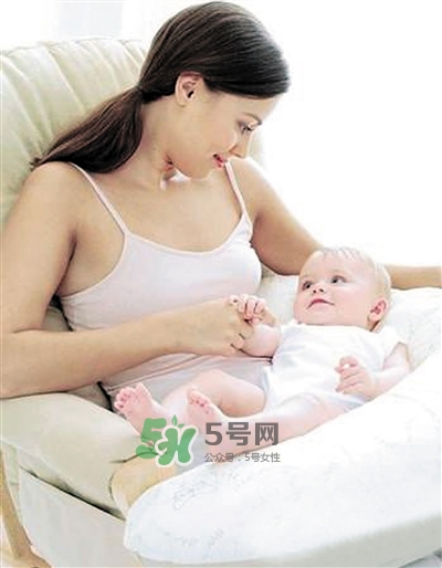 坐月子吃素應(yīng)該吃什么？吃素坐月子怎么坐？