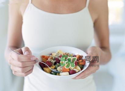 坐月子吃素應(yīng)該吃什么？吃素坐月子怎么坐？