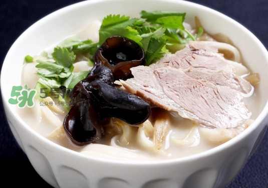燴面是哪里的特產(chǎn)？燴面是酸性還是堿性