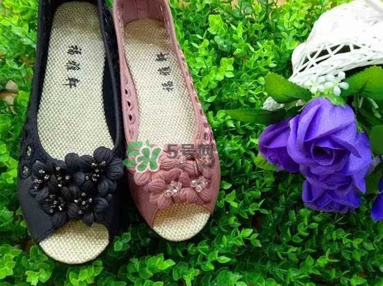 閏月鞋什么時候買2017？閏月鞋應(yīng)該買什么顏色？