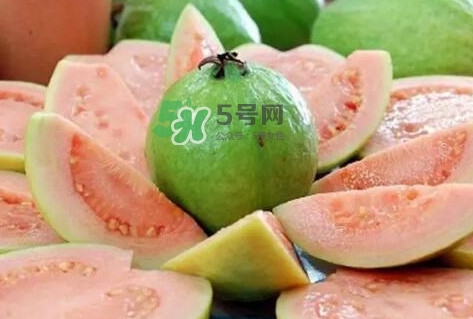 芭樂要削皮嗎？吃芭樂有什么好處？