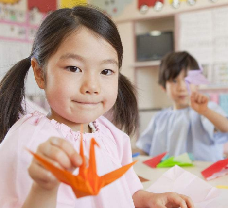 孩子在幼兒園受欺負(fù)怎么辦？孩子在幼兒園不合群怎么辦？