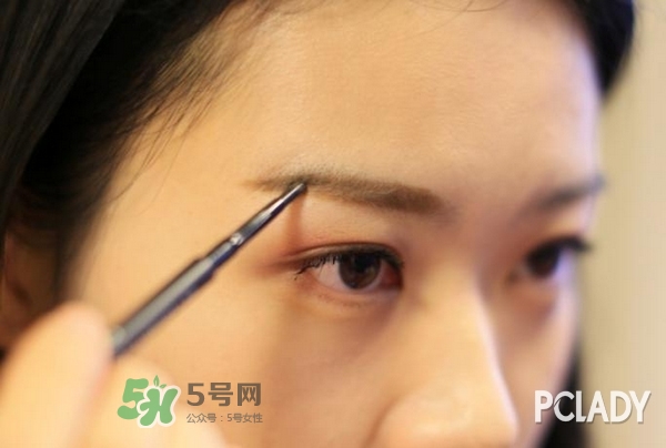 mac眉筆怎么用？mac魅可眉筆怎么削