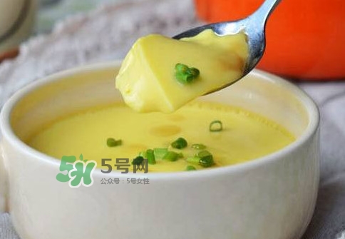 蒸雞蛋是冷水上鍋蒸嗎？蒸雞蛋是用冷水還是熱水？