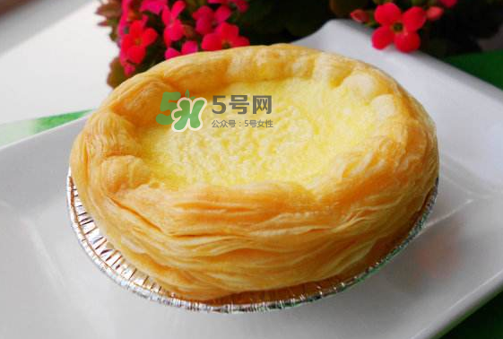 烤蛋撻烤箱預(yù)熱要多久？烤蛋撻用上火還是下火？