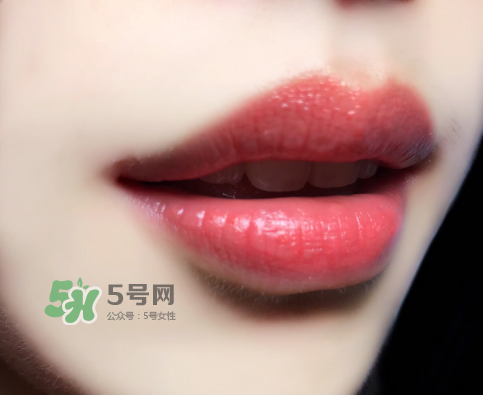 tf白管05是什么顏色？tom ford白管05適合黃皮嗎？