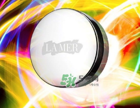 海藍(lán)之謎唇霜怎么用？海藍(lán)之謎修護(hù)唇霜使用方法