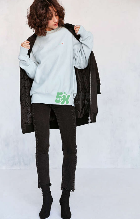 champion reverse weave套頭衫多少錢？champion糖果衛(wèi)衣價格
