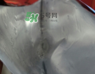 小迷糊玻尿酸竹炭面膜怎么樣？小迷糊黑面膜好用嗎