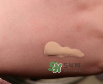 mac小奶瓶粉底液多少錢？mac魅可小奶瓶粉底液怎么樣