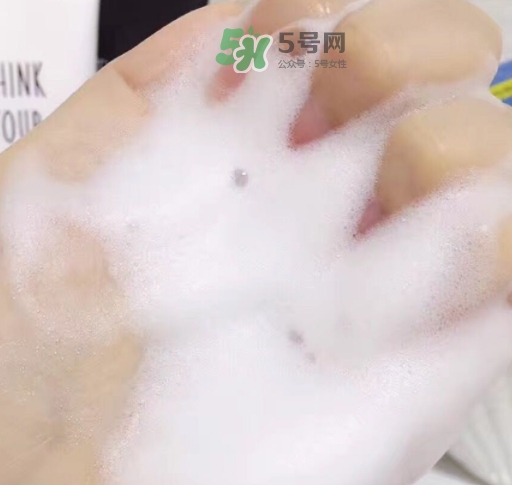 attenir艾天然潔面泡沫怎么樣？艾天然洗面奶好用嗎？