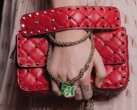 rockstud spike是什么品牌？rockstud spike耐用嗎？