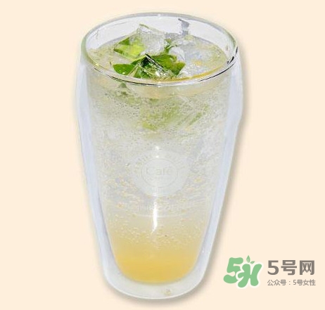 蘇打水是什么水？蘇打水喝多了會(huì)怎么樣？