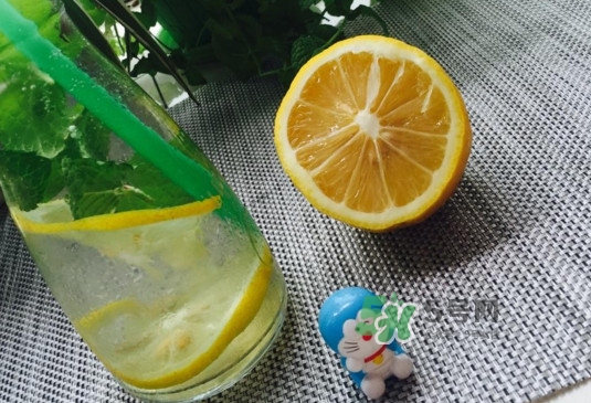 蘇打水有什么作用？喝蘇打水有什么好處