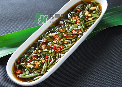莼菜是發(fā)物嗎？莼菜涼拌要過開水嗎