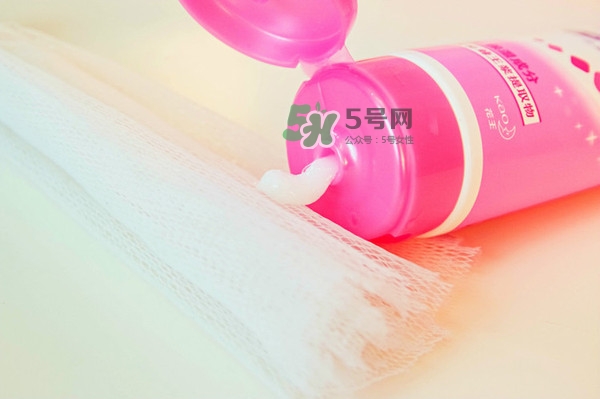 碧柔卸妝潔面乳好用嗎？碧柔卸妝潔面乳怎么用？