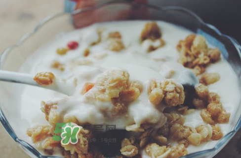 卡樂(lè)比熱帶椰子口味好吃嗎？卡樂(lè)比熱帶椰子麥片怎么樣？