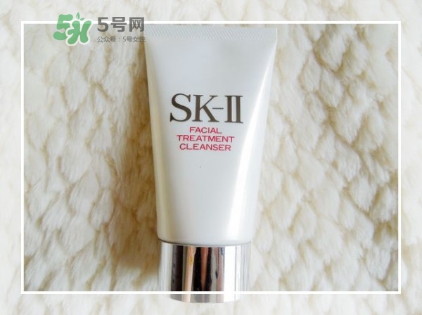SK2護膚潔面霜怎么樣？sk2潔面霜是洗面奶嗎？