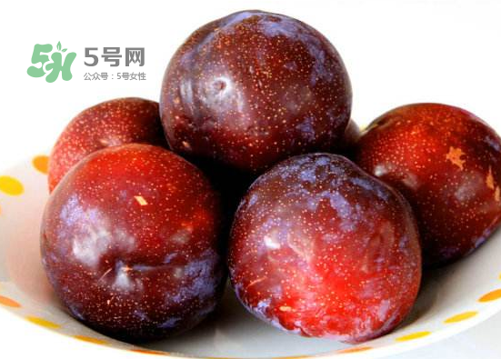 黑布林可以和葡萄一起吃嗎？黑布林和葡萄一起吃好嗎？