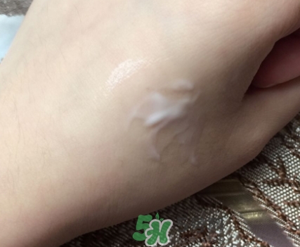 HR赫蓮娜小綠管眼霜怎么用？赫蓮娜小綠管使用方法