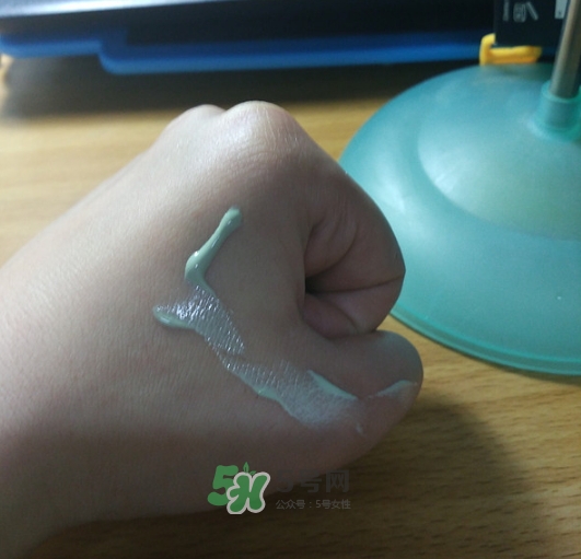 Make up forever浮生若夢(mèng)隔離霜怎么樣？浮生若夢(mèng)隔離好用嗎？