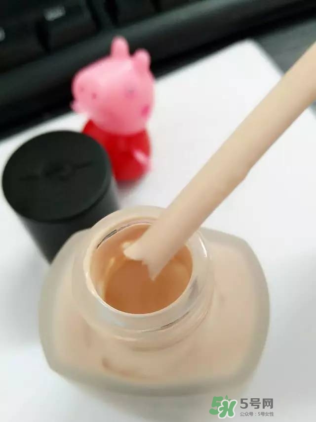 玫珂菲水粉霜怎么樣？玫珂菲全新雙用水粉霜好用嗎？