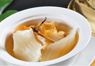 產(chǎn)后吃燕窩好還是花膠？花膠和燕窩可以一起吃嗎？