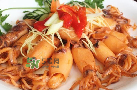 魷魚仔怎么清洗圖解？小魷魚怎么清洗？