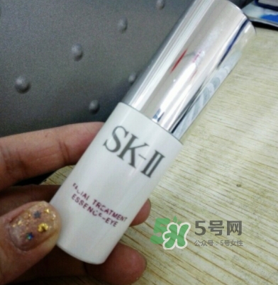 skii眼部神仙水怎么用？sk2眼部精華乳使用方法