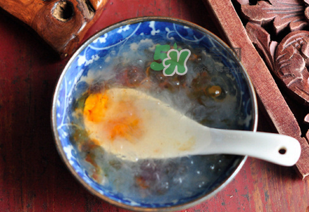 燕窩可以和桃膠一起燉嗎？燕窩燉桃膠的做法大全